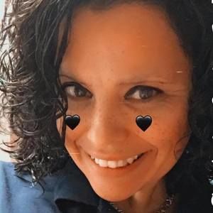 Meet your Posher, Ana